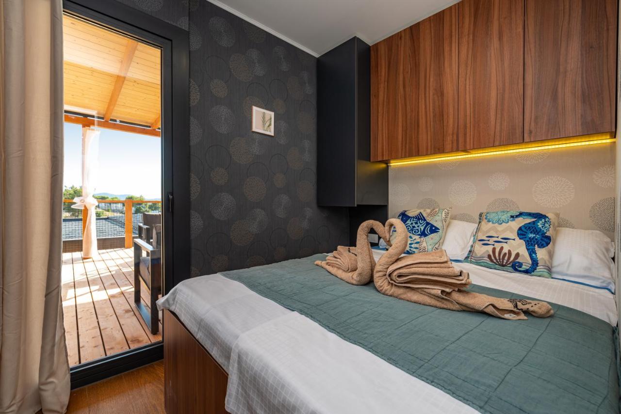 C'est La Vie Holiday home *