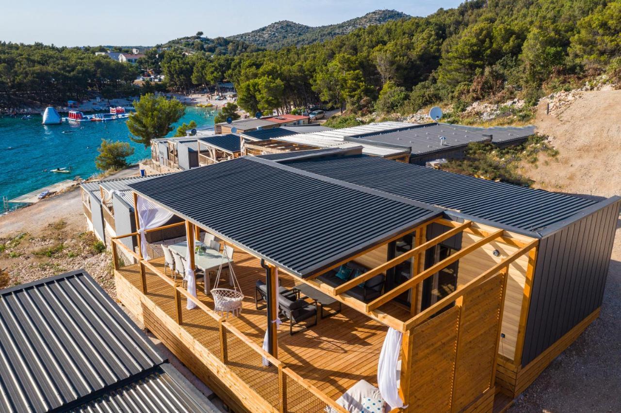C'est La Vie Holiday home *